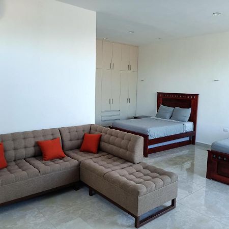 Casa Hector, Con Jacuzzi, Cerca Del Foro Gnp. Villa Merida Exterior photo