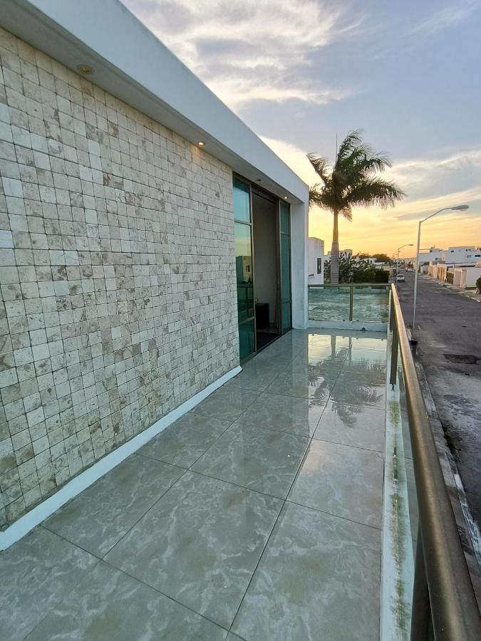 Casa Hector, Con Jacuzzi, Cerca Del Foro Gnp. Villa Merida Exterior photo